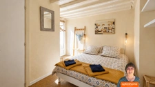 A vendre Aigues-Mortes (Gard)  - Maison intra-muros 4 chambres avec sanitaires privatifs avec patio