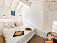 A vendre Aigues-Mortes (Gard)  - Maison intra-muros 4 chambres avec sanitaires privatifs avec patio