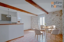Coudoux : T4 traversant 83m², pierres apparentes, pas de vis-à-vis