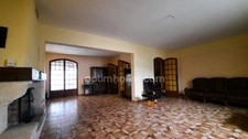Marignane Colline (13700) : Maison 8 Pièces, 5 chambres, avec Piscine et Grand Garage
