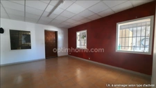 Chateauneuf-les-Martigues, ZAC La Valampe : Locaux professionnels, bureaux, ateliers, hangar + Maison avec piscine
