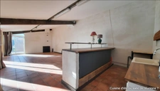 Chateauneuf-les-Martigues, ZAC La Valampe : Locaux professionnels, bureaux, ateliers, hangar + Maison avec piscine