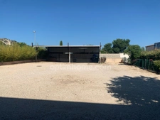 CHATEAUNEUF LES MARTIGUES : Maison 267m² + piscine + locaux d'activités professionnelles 280m²