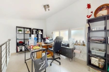 MARTIGUES (13) : à vendre Maison 4 chambres et bureau, 2 appartements T3 et T4, garage sur terrain 859m²