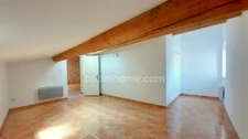 Coudoux : T4 traversant 83m², pierres apparentes, pas de vis-à-vis