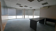 Marignane : vente murs libres - locaux à usage de bureaux, entrepôt, commerciaux.