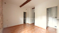 Coudoux : T4 traversant 83m², pierres apparentes, pas de vis-à-vis