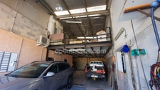  Chateauneuf-les-Martigues, ZAC La Valampe : Locaux professionnels avec beau logement de fonction