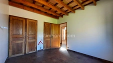 MARTIGUES (13) : à vendre Maison 4 chambres et bureau, 2 appartements T3 et T4, garage sur terrain 859m²