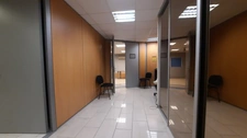 Marignane : vente murs libres - locaux à usage de bureaux, entrepôt, commerciaux.