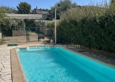 Marignane Colline (13700) : Maison 8 Pièces, 5 chambres, avec Piscine et Grand Garage