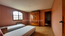 Marignane Colline (13700) : Maison 8 Pièces, 5 chambres, avec Piscine et Grand Garage