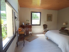 Vaste maison 220 m2 avec beau terrain