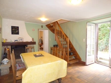Maison centre-bourg 3/4 chambres + garage +  terrasse/jardinet