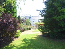 Maison 4 chambres, sous-sol et magnifique jardin