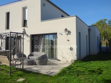 Belle maison moderne St Nicolas de Redon (44)
