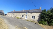 Maison à vendre 5 chambres, dépendances et grand terrain