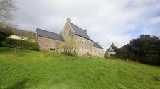 Maison à vendre 5 chambres, dépendances et grand terrain