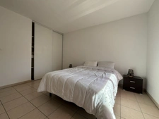 LOCATION : Maison T4 meublée en résidence sécurisée avec piscine