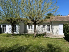 MAISON de plain-pied de 126m2 sur 806m2 de terrain clos