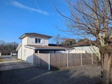 Estate of 4950m2 with two houses and outbuilding MERIGNAC (33)