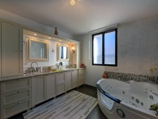 4-room apartment for sale in Arcachon Centre (33), 132m2