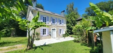 Maison de caractère 1926 – Piscine, spa et grange sur 3 572 m² de parc à LACOMMANDE (64)