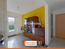  Maison familiale avec sous-sol complet et grand terrain à Sainte-Marie (35600)