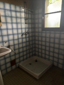 Maison en pierre à rénover totalement avec dépendance et terrain 2380 m²
