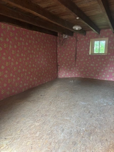 Maison en pierre à rénover totalement avec dépendance et terrain 2380 m²