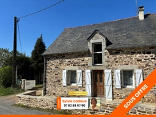 Maison en pierre avec garage sur terrain de 1 540 m²-4 chambres -Bains sur Oust