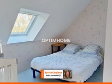  Maison familiale avec sous-sol complet et grand terrain à Sainte-Marie (35600)