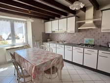 Maison en pierre lumineuse, 3 chambres + dépendance aménagée - garage – Secteur Bains-sur-Oust, à proximité de l’Île-aux-Pies