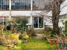 ORLEANS Centre ville, rare à vendre ensemble immobilier de 350m2 dont un appartement de 128m2, grenier de 220m2 à fort potentiel, jardin clos de 160m2, garage trois places et une grande cave
