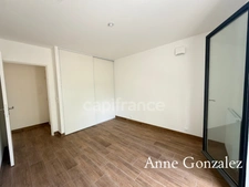 Orleans Centre, Dunois-Chateaudun district, superb 2-bedroom apartment (built in 2026) with terrace and secure parking space in a small, upscale residence