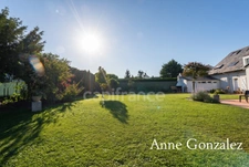 ORLEANS,  Rare Belle Maison de Caractère double réception, 6 chambres, jardin clos et arboré, garage et piscine intérieure