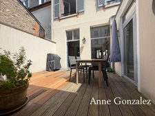 ORLEANS Carré OR, à vendre grande Maison Bourgeoise entièrement rénovée par Architecte d'intérieur avec patio intérieur et jacuzzi à l'abri des regards