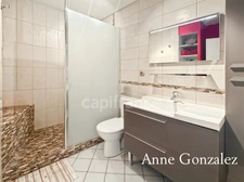 Saint Jean le Blanc, à 5 minutes d'Orleans dans un secteur privilégié etcherché à vendre grande maison familiale de 235 m2, 5 chambres, salle de jeux de 30 m2 garage double, jardin clos et abri 