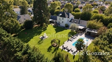 ORLEANS-SAINT JEAN LE BLANC, Rare propriété du XVIIIème revisitée par un architecte, parc paysager, piscine , élégance et prestations haut de gamme  