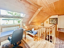 ORLEANS, on the edge of the Sologne region, for sale: beautiful family home with enclosed, wooded garden offering complete privacy and an attached garage