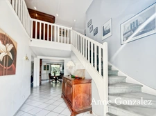 Saint Jean le Blanc, à 5 minutes d'Orleans dans un secteur privilégié etcherché à vendre grande maison familiale de 235 m2, 5 chambres, salle de jeux de 30 m2 garage double, jardin clos et abri 