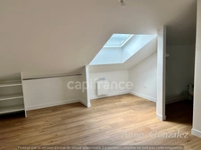 ORLEANS CENTRE, à vendre plateau d'appartement duplex de 112 m2 avec jardin de 82,50 m2 et place de parking et/ou garage box de 25m2