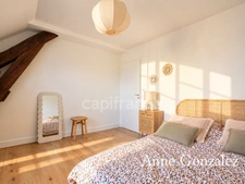 ORLEANS,  Rare Belle Maison de Caractère double réception, 6 chambres, jardin clos et arboré, garage et piscine intérieure