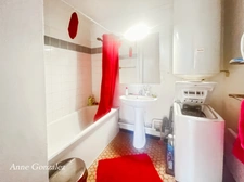 OLIVET Centre, for sale on the third and top floor with elevator of a secure and quiet residence, large bright apartment with 4 bedrooms, terrace, two parking spaces and a cellar