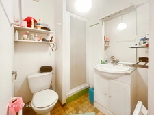 OLIVET Centre, for sale on the third and top floor with elevator of a secure and quiet residence, large bright apartment with 4 bedrooms, terrace, two parking spaces and a cellar