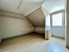 ORLEANS CITY CENTER and Banks of the Loire for sale beautiful TOWNHOUSE double reception, 5 bedrooms, wooden terrace on garden with garage