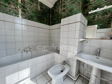 ORLEANS CITY CENTER and Banks of the Loire for sale beautiful TOWNHOUSE double reception, 5 bedrooms, wooden terrace on garden with garage