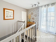ORLEANS LA SOURCE, at the gateway to the Sologne region, for sale: family home with balcony, enclosed garden with no overlooking neighbors, garage + three parking spaces