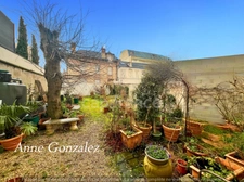 ORLEANS Centre ville, rare à vendre ensemble immobilier de 350m2 dont un appartement de 128m2, grenier de 220m2 à fort potentiel, jardin clos de 160m2, garage trois places et une grande cave