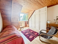 ORLEANS, on the edge of the Sologne region, for sale: beautiful family home with enclosed, wooded garden offering complete privacy and an attached garage